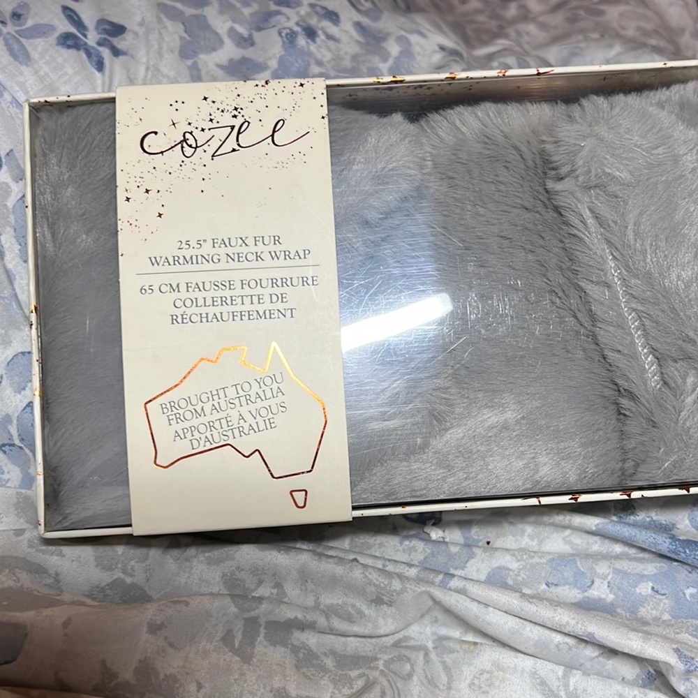 COZEE 25.5” faux fur warming neck wrap from Australia
